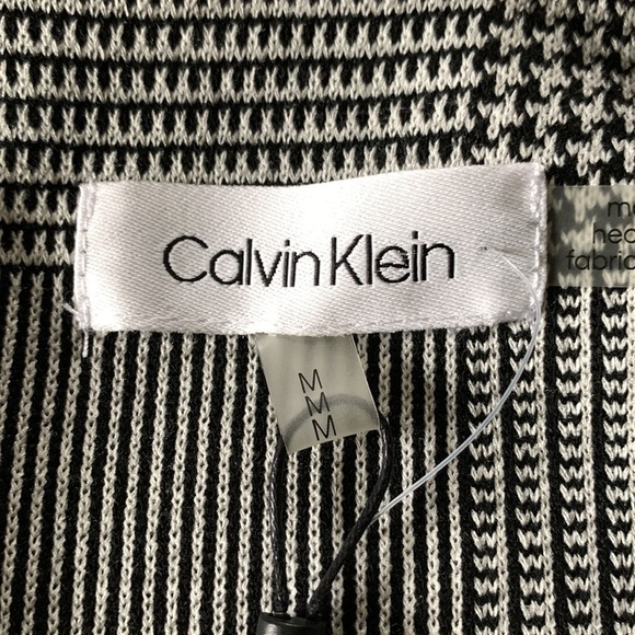 Calvin Klein Houndstooth Mixed Floral Embroidered Bell Sleeve Top - Picture 16 of 16